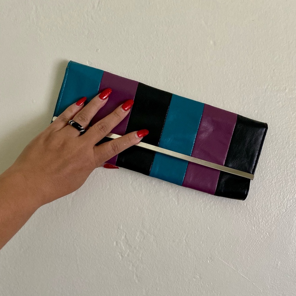 Bonita Bags, Leather New York Clutch